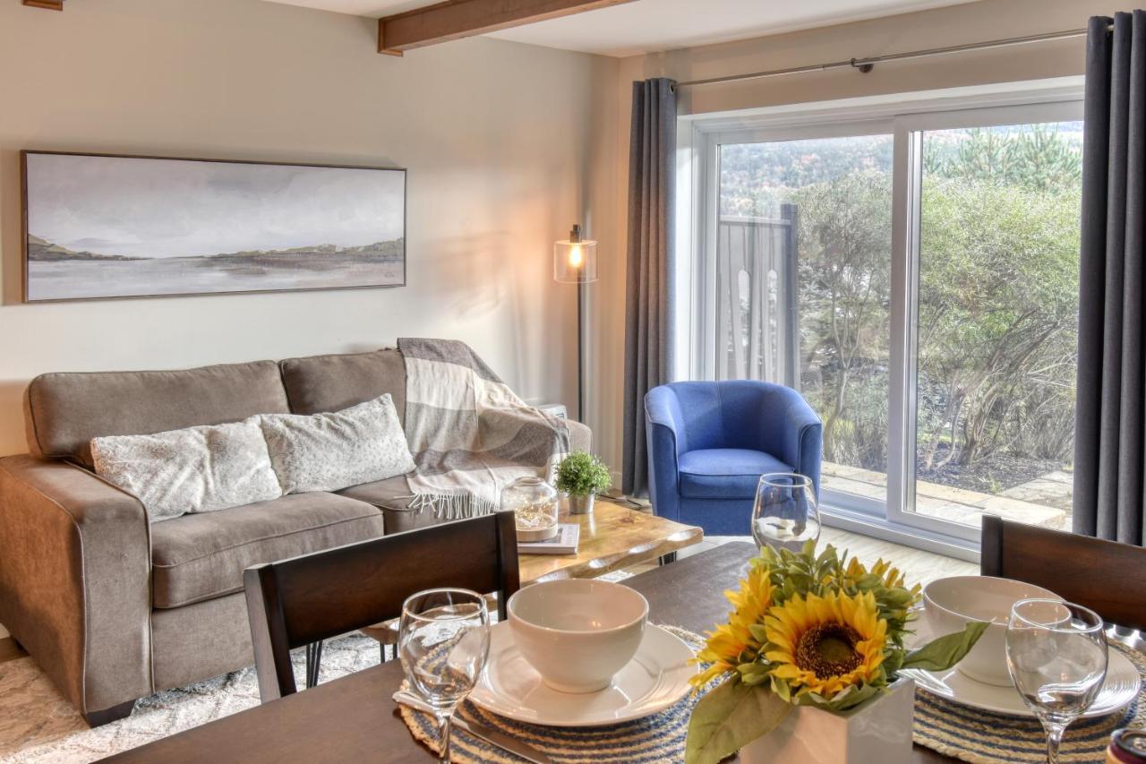 مونت تريمبلانت Elegant Apartment - View On Lake Tremblant & Mountain المظهر الخارجي الصورة